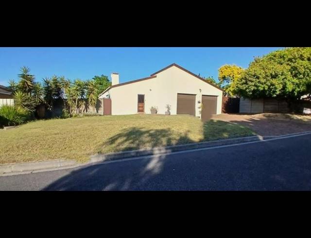 4 BEDROOM HOUSE FOR SALE IN ROUXVILLE